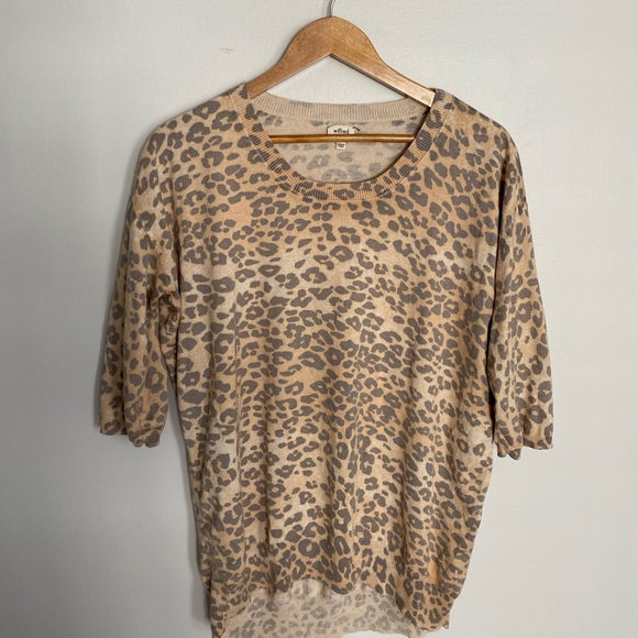 Wilfred Tops - Aritzia Wilfred leopard print too